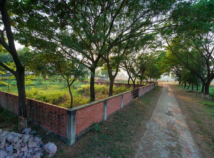 Land sale near Satarkul Dhaka